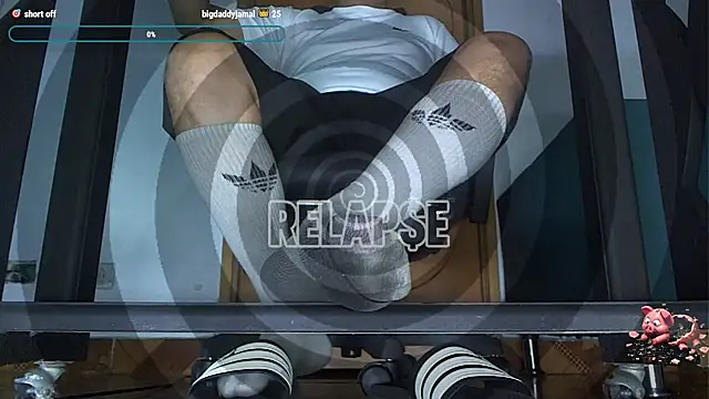 Snapshot of Alphacashmaster777 chatting on December 23, 3:48 am Alphacashmaster777 online show from December 23, 3:48 am