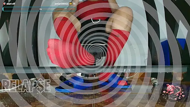 Snapshot of Alphacashmaster777 chatting on January 18, 5:28 pm Alphacashmaster777 online show from January 18, 5:28 pm