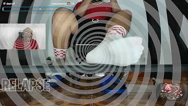 Snapshot of Alphacashmaster777 chatting on January 19, 5:33 am Alphacashmaster777 online show from January 19, 5:33 am