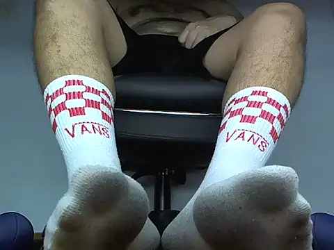 Snapshot of Alphacashmaster777 chatting on April 8, 10:15 am Alphacashmaster777 online show from April 8, 10:15 am