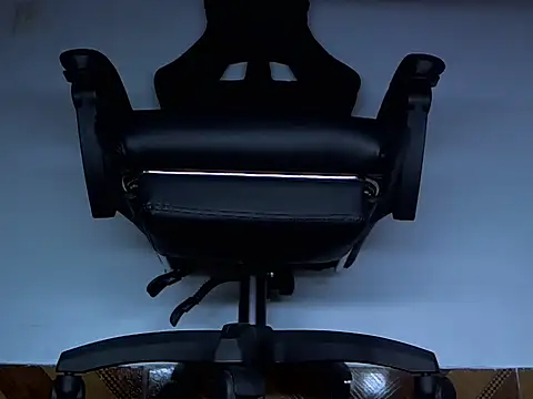 Snapshot of Alphacashmaster777 chatting on April 10, 3:17 pm Alphacashmaster777 online show from April 10, 3:17 pm