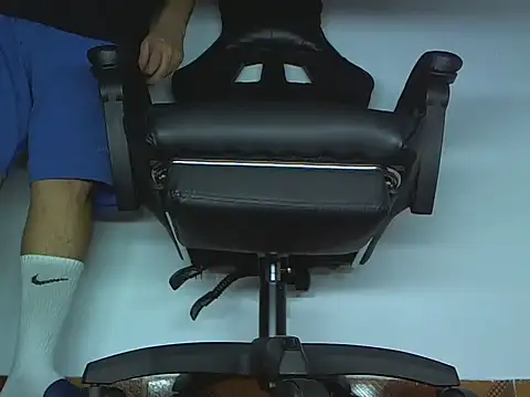 Snapshot of Alphacashmaster777 chatting on April 15, 7:58 pm Alphacashmaster777 online show from April 15, 7:58 pm