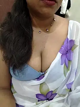Snapshot of sneha062 chatting on December 3, 3:25 am sneha062 online show from December 3, 3:25 am