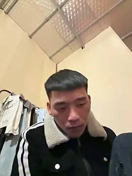 Snapshot of sanu551 chatting on November 28, 4:59 am sanu551 online show from November 28, 4:59 am