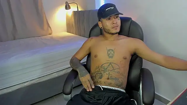 master evil07 online show from November 28, 5:21 am