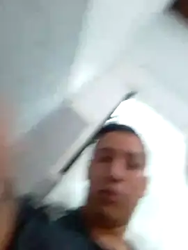 Alvarezz0202 online show from June 18, 4:33 pm