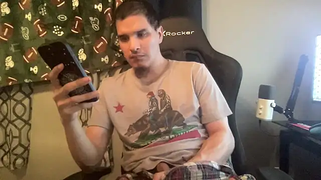 freakymexcian online show from December 3, 8:00 am