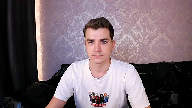 Snapshot of ThomasSmity chatting on December 4, 7:22 pm ThomasSmity online show from December 4, 7:22 pm