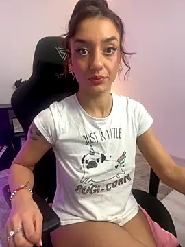 Sandy Bell online show from November 26, 4:08 pm