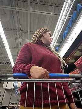 Snapshot of Horny_hippie chatting on October 11, 11:47 pm Horny hippie online show from October 11, 11:47 pm