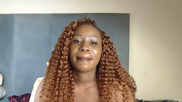 Snapshot of Chocolatebae86 chatting on January 16, 8:13 pm Chocolatebae86 online show from January 16, 8:13 pm