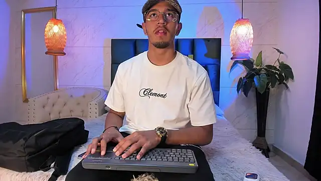 Brand Collins online show from November 29, 10:18 am