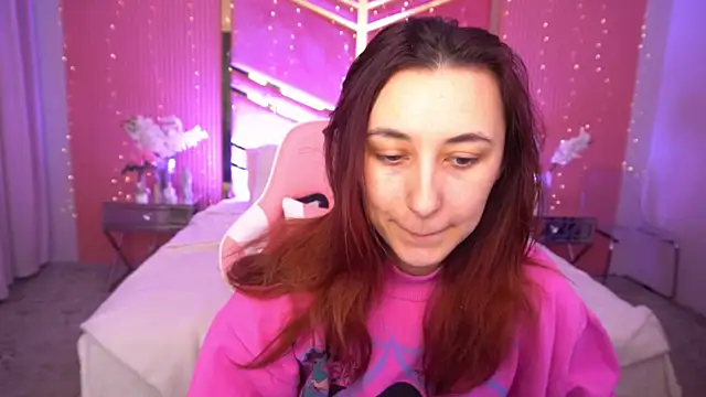 RoxieRay online show from March 20, 7:24 am