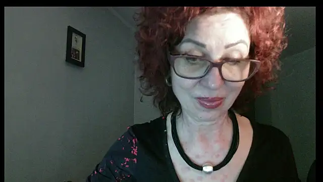 Snapshot of Kelly_Flurr chatting on May 11, 3:29 pm Kelly Flurr online show from May 11, 3:29 pm