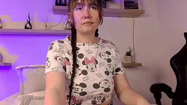 tiffanyrose03 online show from December 2, 8:37 pm