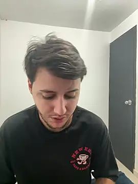 Snapshot of RicoValen chatting on February 16, 1:57 am RicoValen online show from February 16, 1:57 am