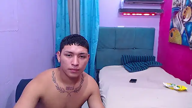twinks fuck online show from August 4, 12:03 am
