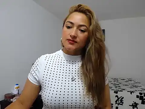 ximenaxcite19 online show from December 2, 12:21 pm