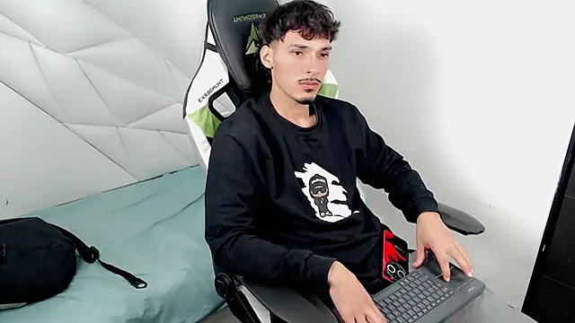 Yankeee  online show from November 27, 5:09 am