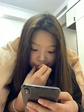 Snapshot of DMG-41 chatting on February 8, 2:20 pm DMG-41 online show from February 8, 2:20 pm