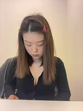 Snapshot of DMG-41 chatting on April 11, 6:40 am DMG-41 online show from April 11, 6:40 am