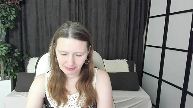 KathrineMeyer online show from December 19, 2:29 am