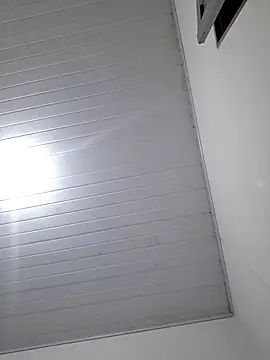 Todinhasua1 online show from November 27, 7:32 am