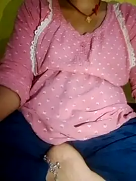 Snapshot of Miss_khusi chatting on April 1, 4:04 pm Miss khusi online show from April 1, 4:04 pm