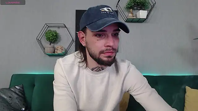 KaneHunter online show from February 27, 8:42 pm