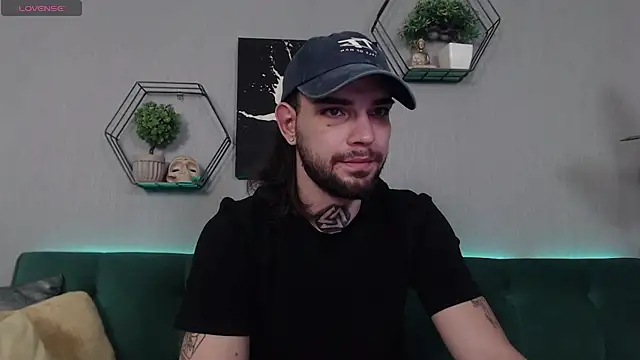 KaneHunter online show from February 28, 8:43 pm