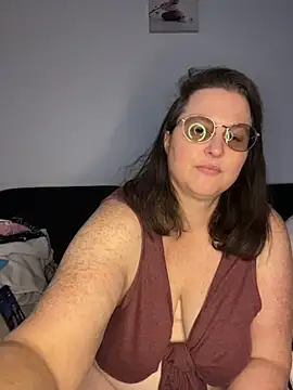 bea french curvy online show from March 7, 3:53 pm