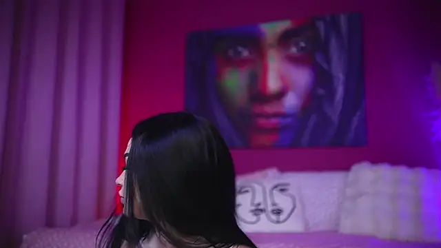 sashalorenzz online show from December 14, 4:29 am