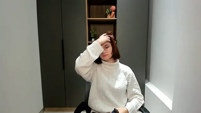 TemekaCritcher online show from November 27, 6:37 am