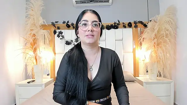 GabyJhons online show from December 16, 6:13 pm