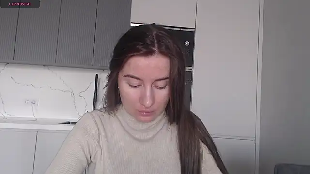 Snapshot of Miss_KissKiss7 chatting on February 21, 6:14 am Miss KissKiss7 online show from February 21, 6:14 am