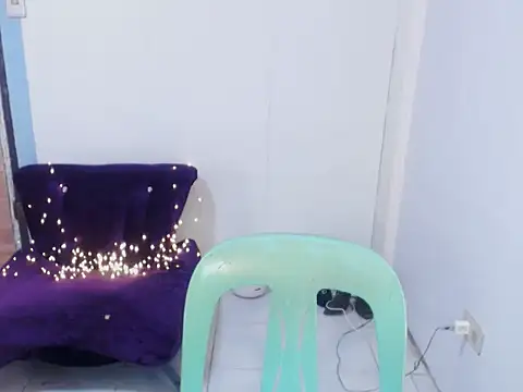 Snapshot of Sweet_kendall_xxx chatting on February 23, 2:58 pm Sweet kendall xxx online show from February 23, 2:58 pm