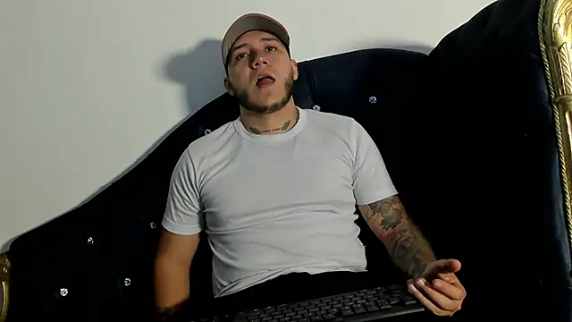 rayder TG online show from January 14, 2:23 pm