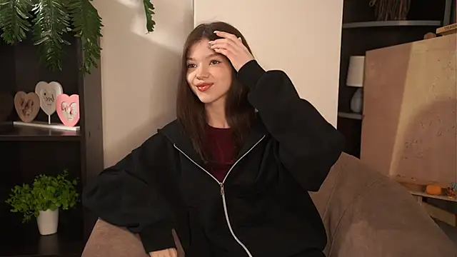 Snapshot of HalleyMedearis chatting on December 1, 9:14 am HalleyMedearis online show from December 1, 9:14 am