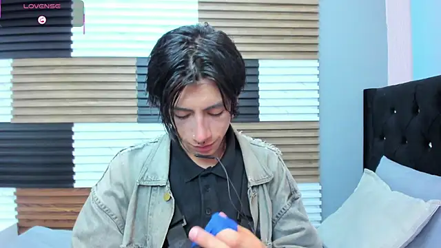 LiamShelby online show from January 15, 4:17 am