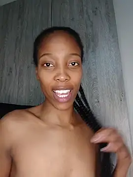 MsParisSmith online show from April 14, 7:53 pm