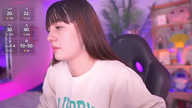 dakotaa 01 online show from May 27, 2:58 pm
