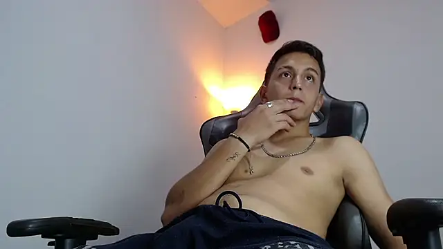 Bagels  online show from January 7, 8:55 pm