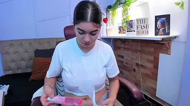 Snapshot of lourenfox chatting on November 28, 12:30 pm lourenfox online show from November 28, 12:30 pm