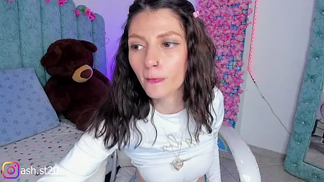 Ash 20  online show from March 5, 8:49 pm