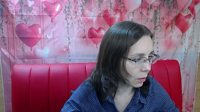 DaisyEdit online show from March 22, 6:17 am