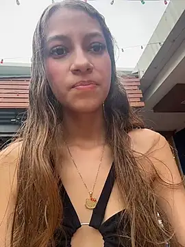 Vanneskk online show from April 8, 9:04 pm