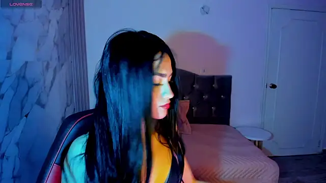 veronica blakee online show from December 1, 3:55 am