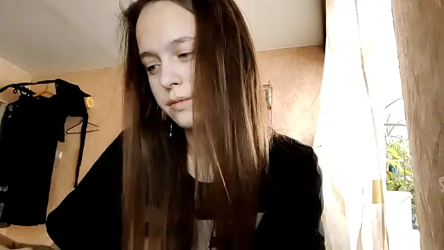 SophieHazely online show from December 1, 1:21 am