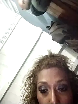 qaarlyfogosa online show from February 4, 7:58 am