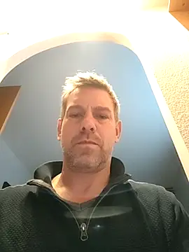 lorisaux online show from November 29, 3:37 pm